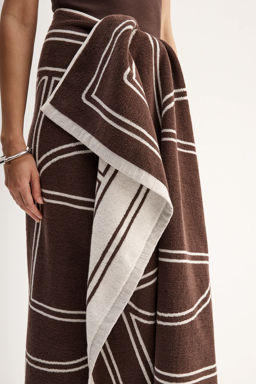 Beau Towel Chocolate Ecru - Image 3
