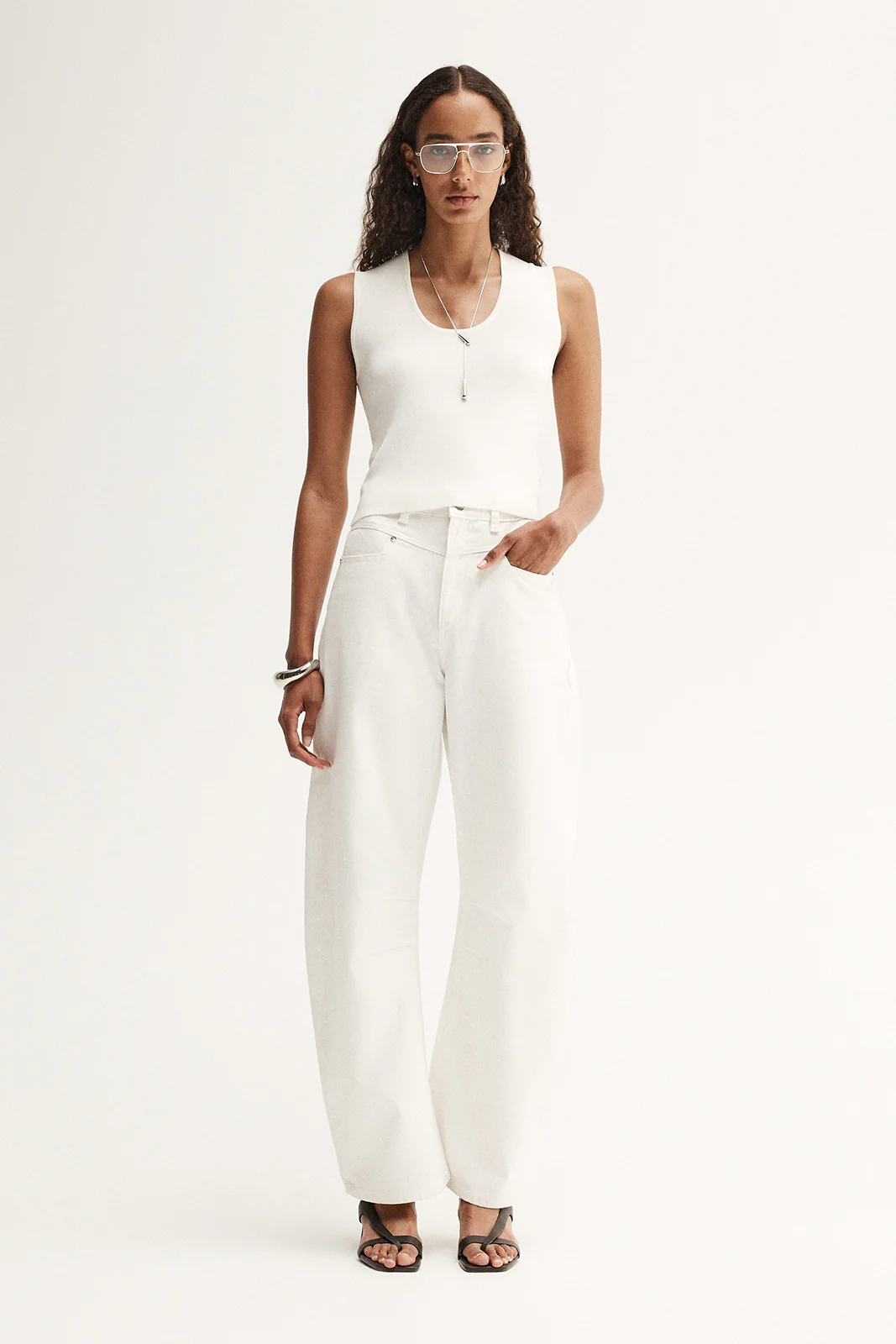 Chelsea Barrel Leg Jean Ivory - Image 4