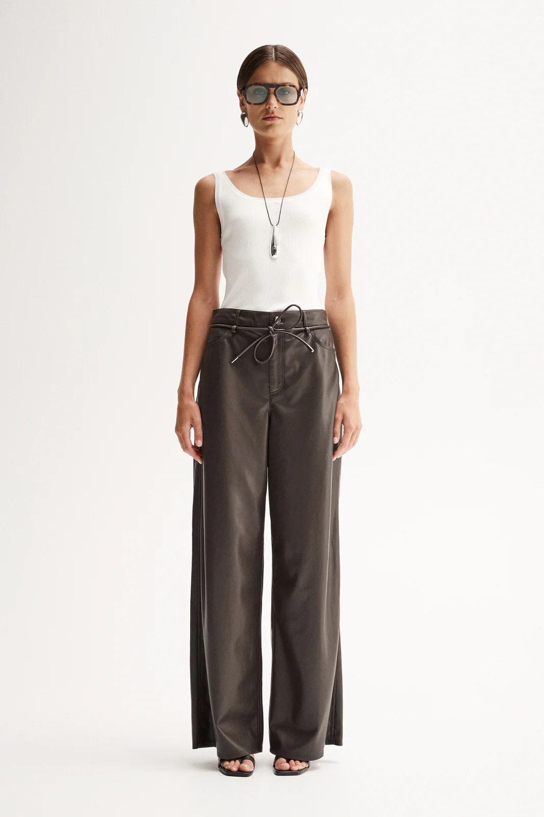 Claude Pant Chocolate - Image 4