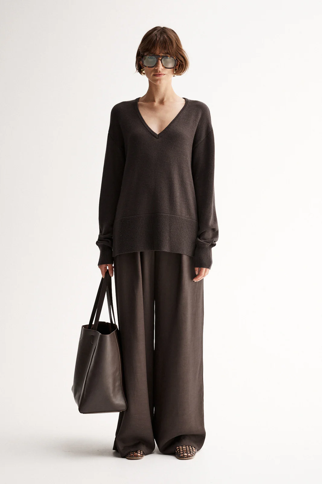 Ellis Knit  Chocolate - Image 3
