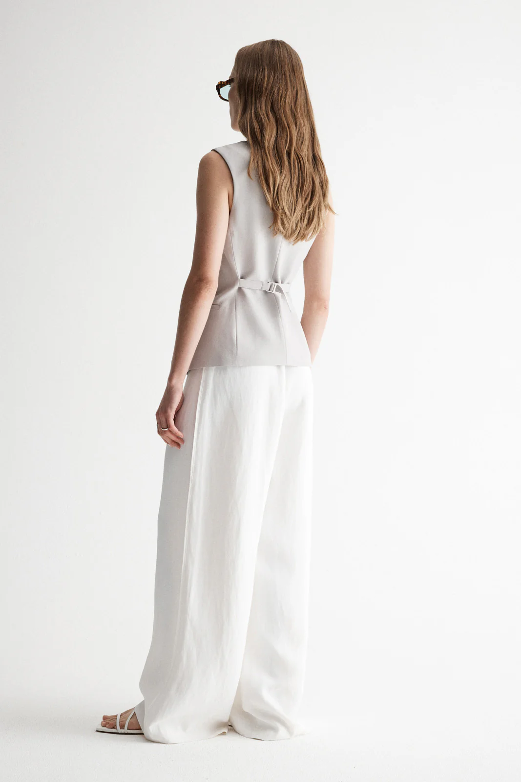 Elowen Vest Silver - Image 4