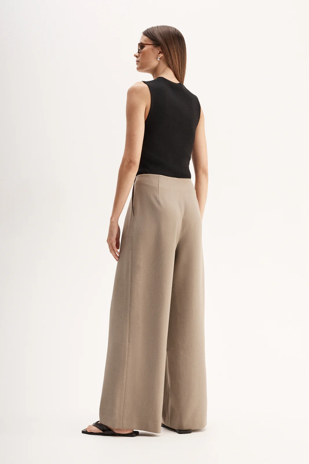 Lora Pant Taupe - Image 4