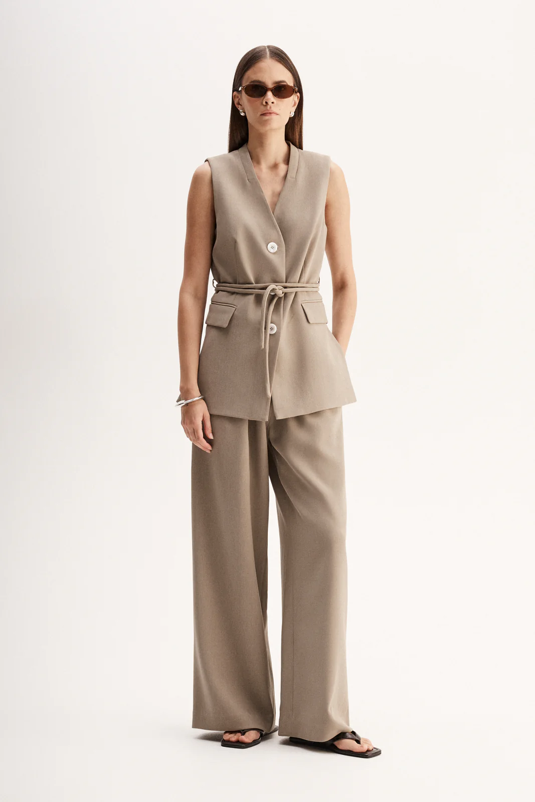 Lora Vest Taupe - Image 6