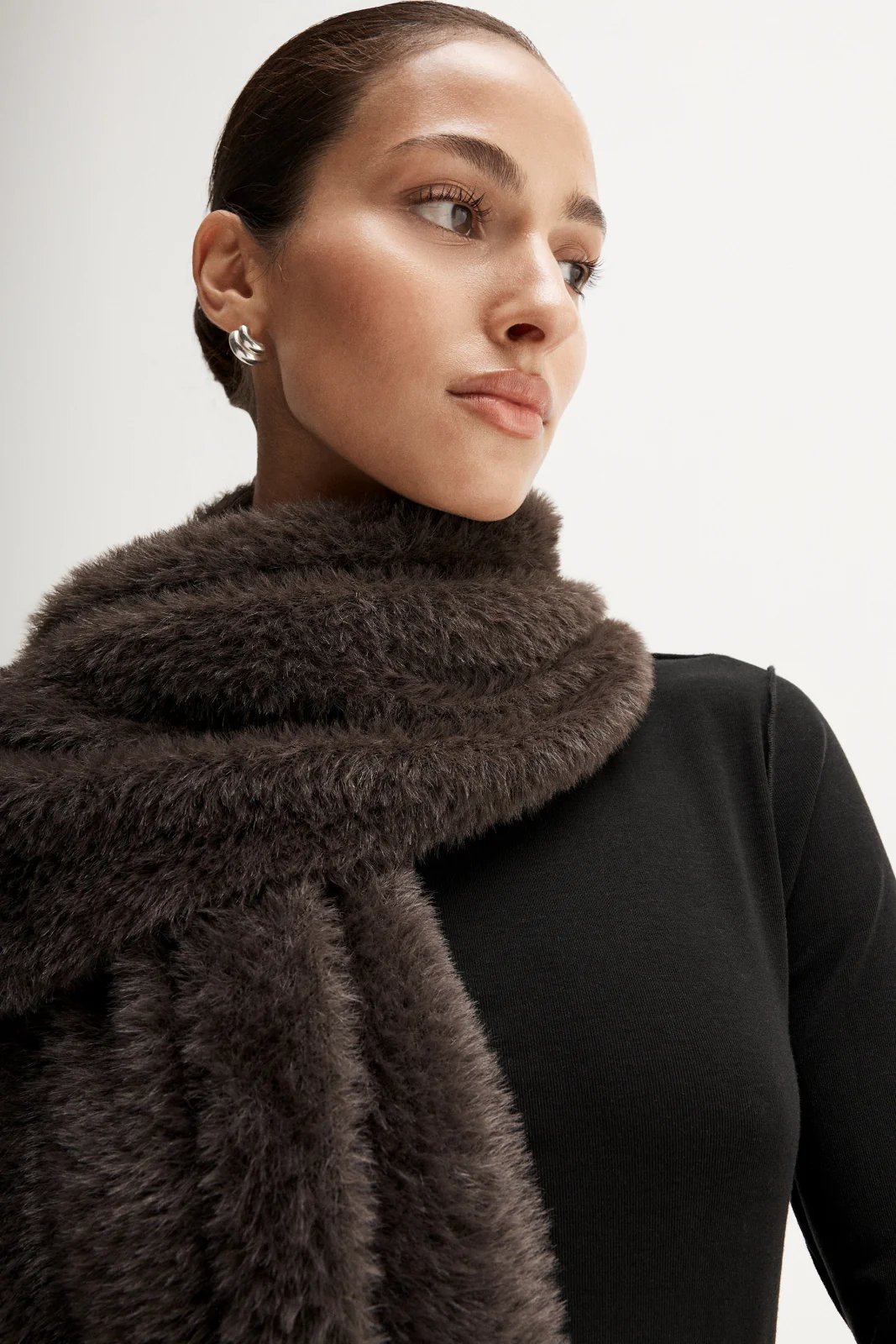 Lottie Scarf Chocolate - Image 5