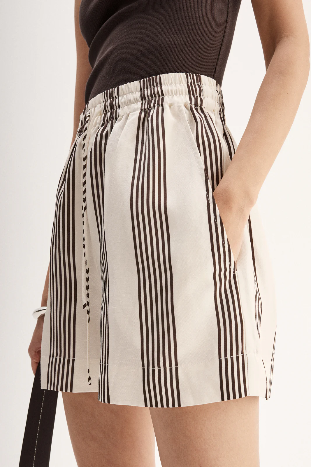 Milo Stripe Short Chocolate Stripe - Image 2