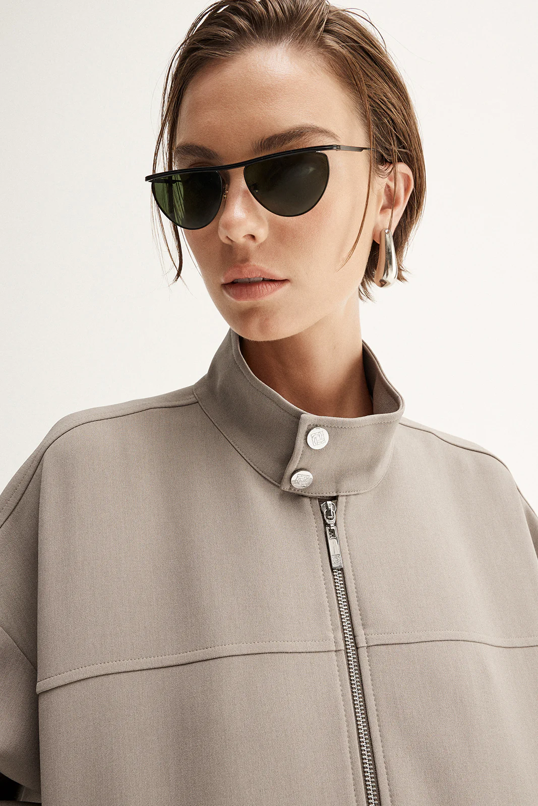 Noah Jacket Taupe - Image 7