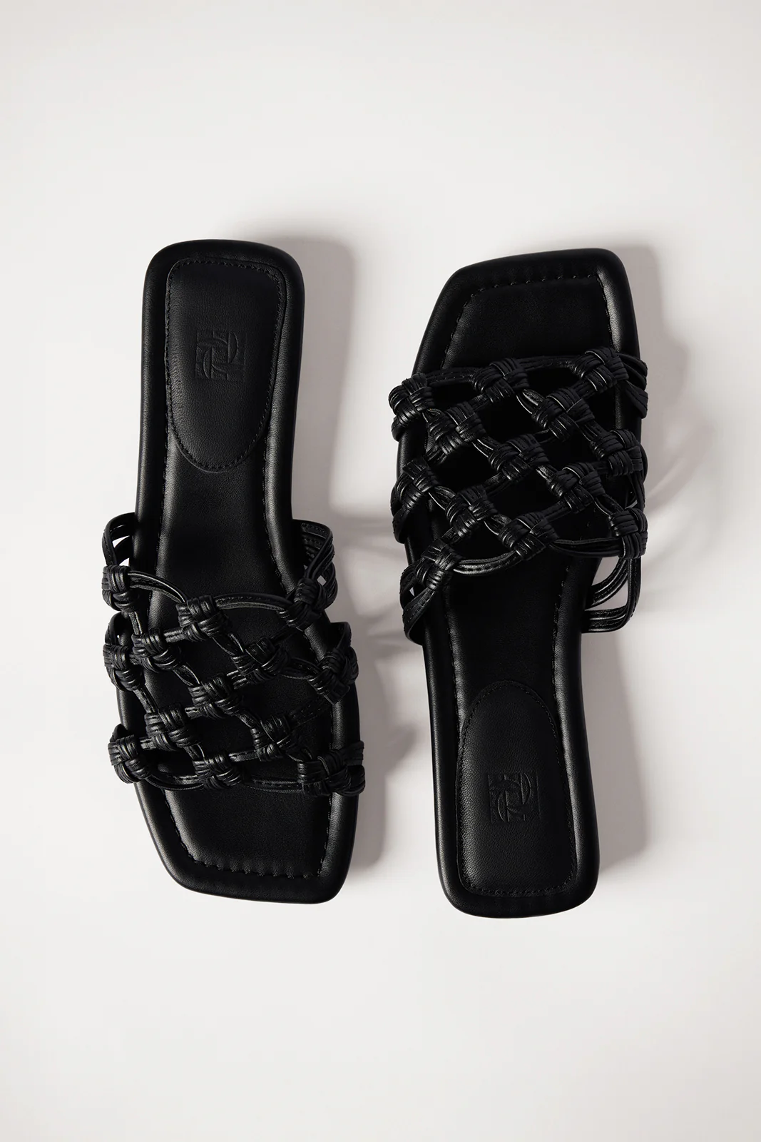 Remy Slide Black - Image 3